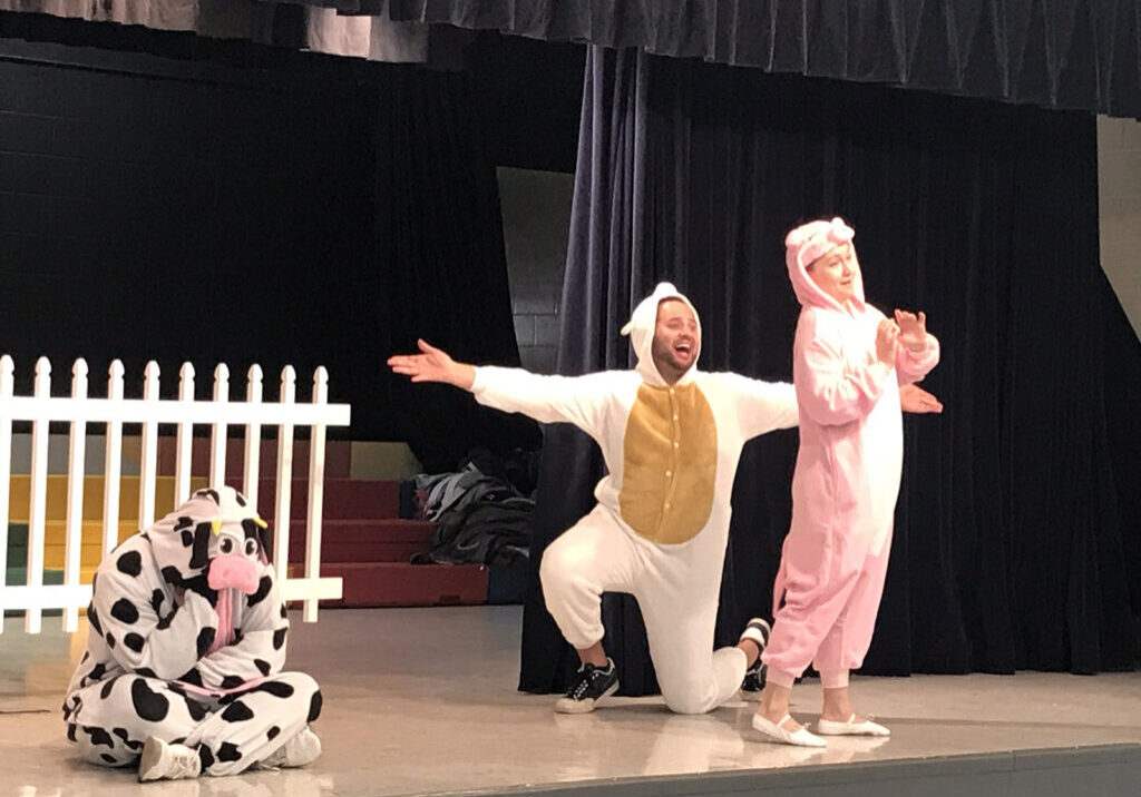 Ugly Duckling 2019 Performance